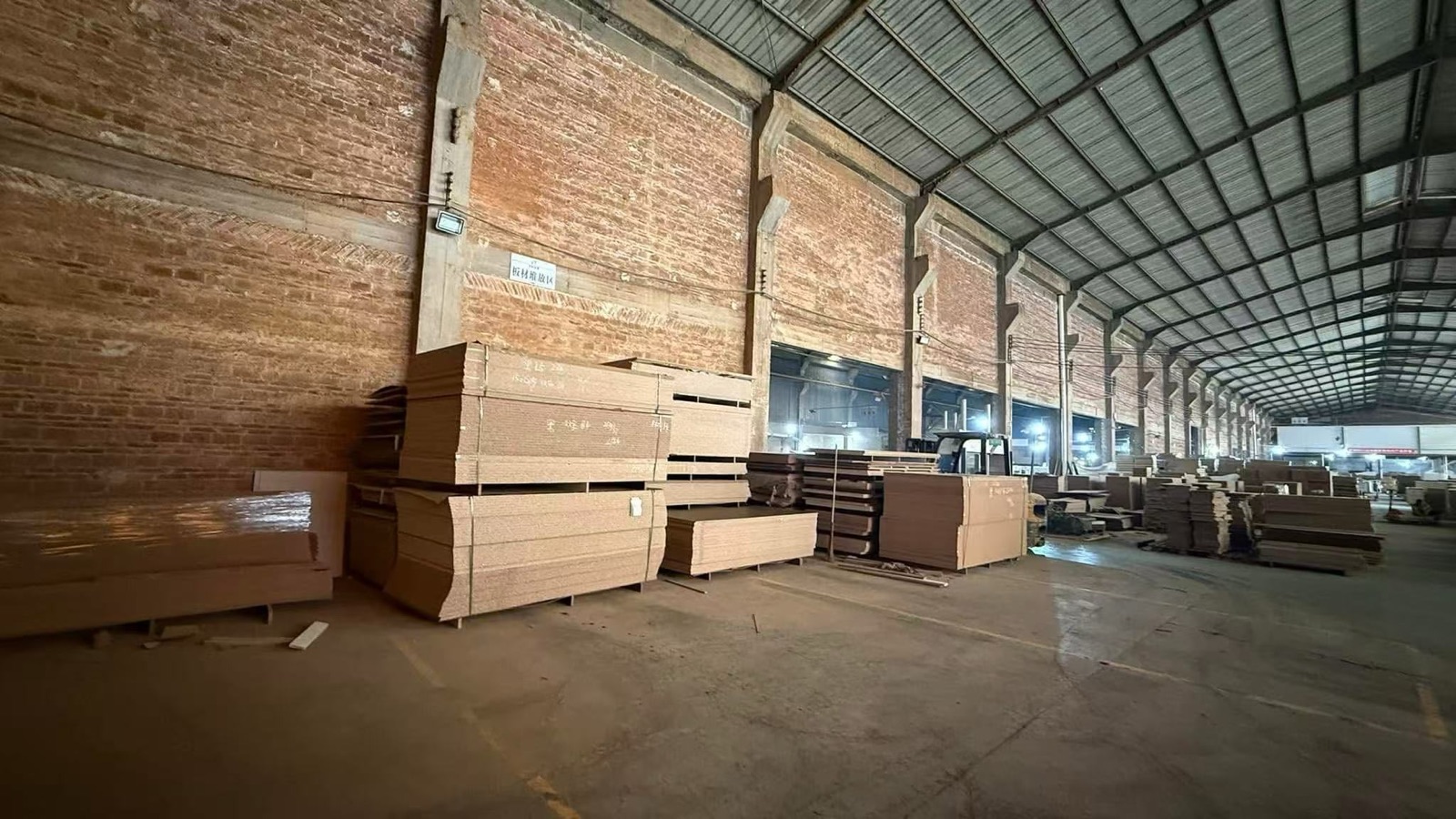 Kantor di Ruko: Tata Letak & Furnitur Kantor 2026