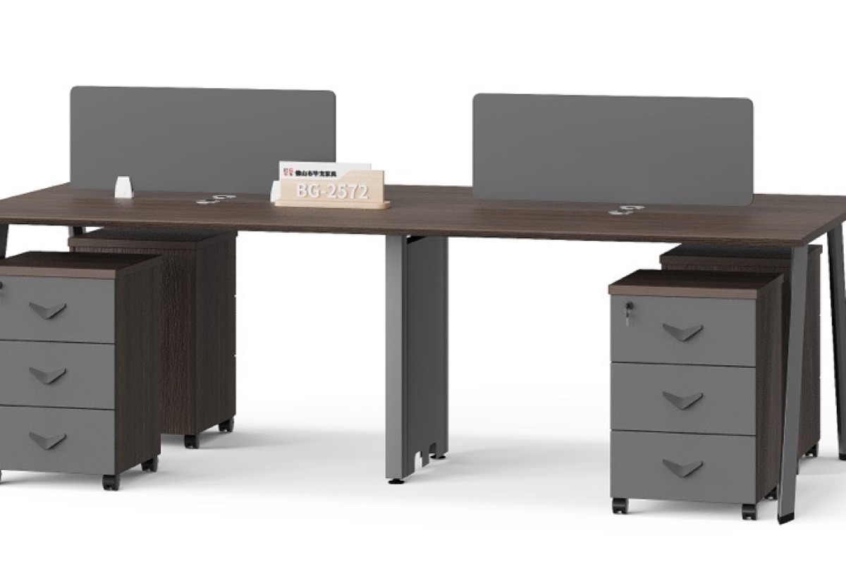 4-Station Bench Workstation with Privacy Screens — feature detail 1