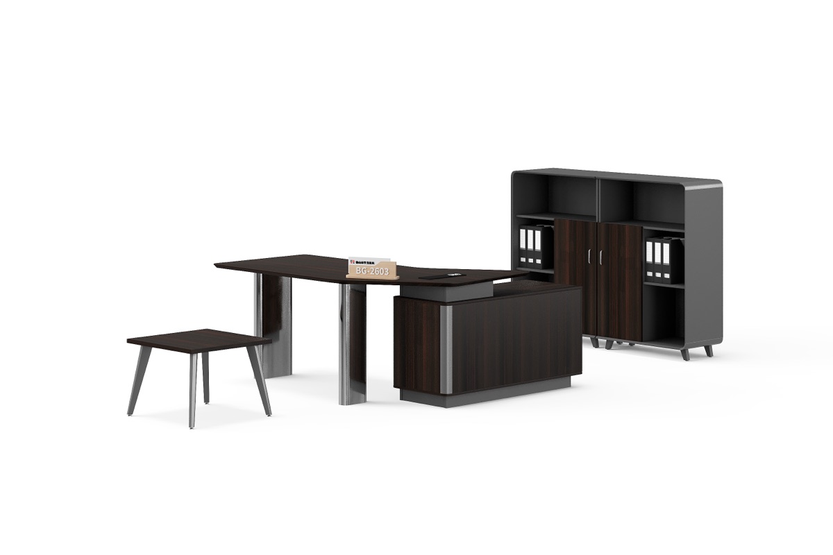 BG Tembus 321 Produk: Meja Direktur 2400 & Workstation