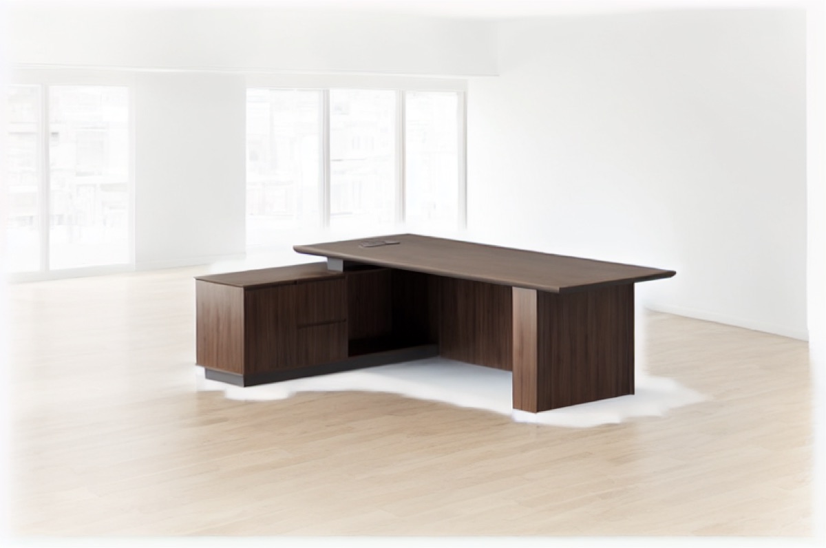 Meja Direktur L-Shape + Kabinet Return — situasi kantor