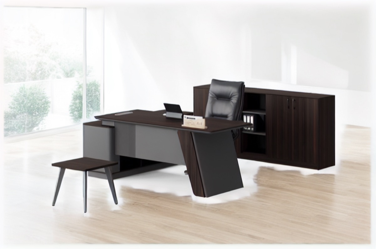 Meja Direktur L-Shape + Kabinet Laci — situasi kantor