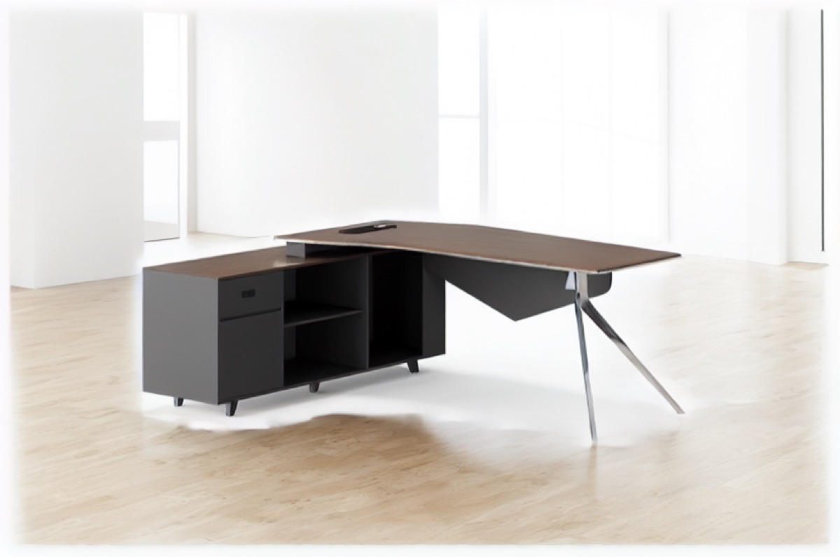 Meja Direktur L-Shape Kaki Triangular + Kabinet — situasi kantor