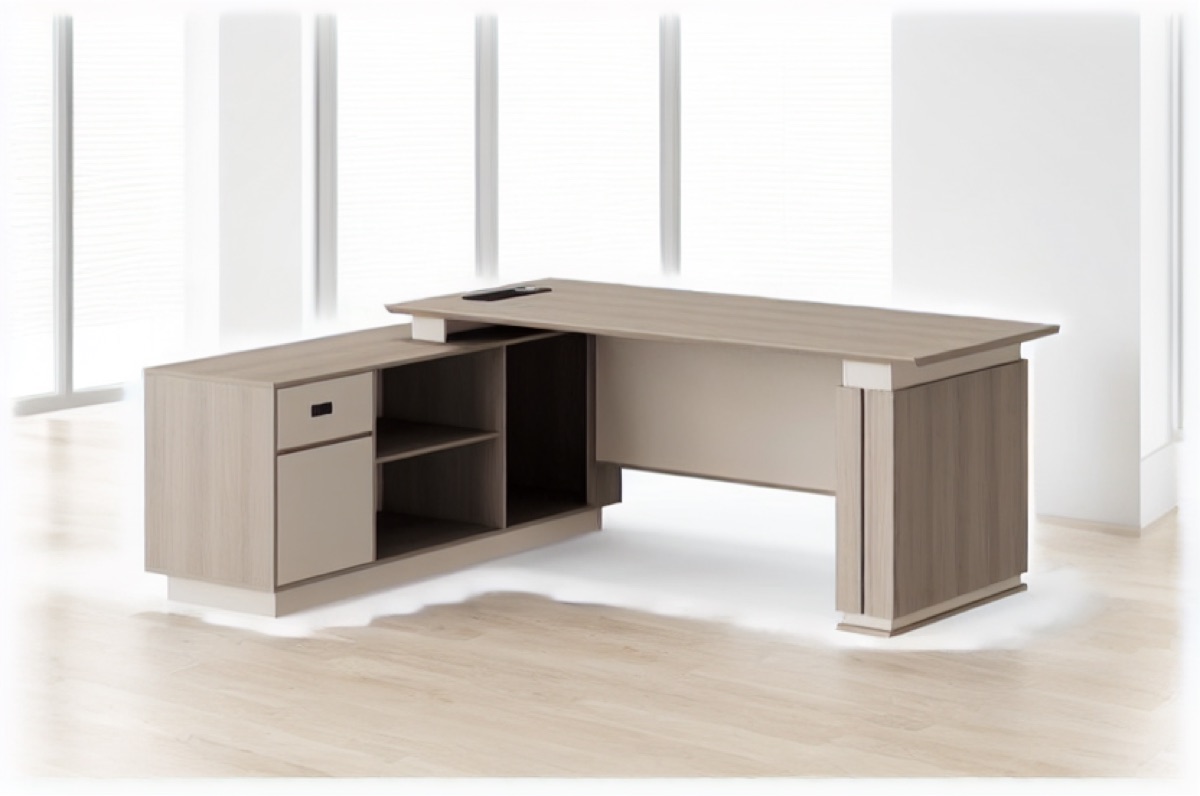 Meja Direktur L-Shape Oak Natural + Kabinet — situasi kantor