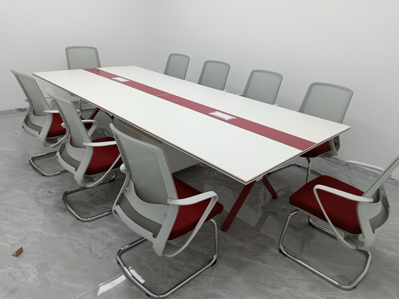 Area kerja dengan furnitur BG Office Furniture
